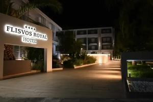 Flisvos Royal Tolo, Tolo