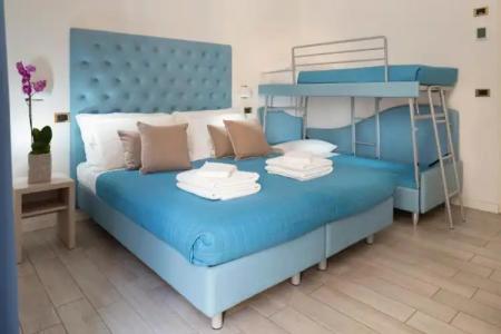 Italia Boutique - 37