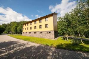 Snow Valley Tourist base, Termal'nyy