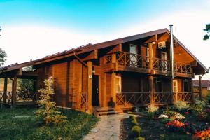 Ryibatskij Hutorok Tourist base, Alekseyevka