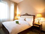 Standard Double room with city view