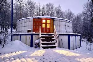 Severnaya Yurta Guest House, Kola