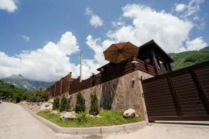 Villa Kuritsa, Krasnaya Polyana