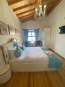 BUYUKADA MAVI Palas - 88