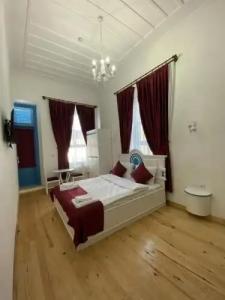 BUYUKADA MAVI Palas - 168