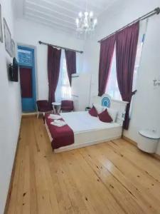 BUYUKADA MAVI Palas - 83