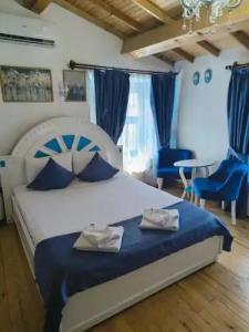 BUYUKADA MAVI Palas - 109