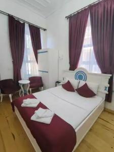 BUYUKADA MAVI Palas - 81