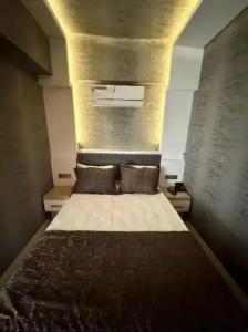 Golden Rose Deluxe - 24