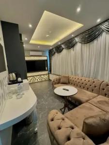 Golden Rose Deluxe - 27