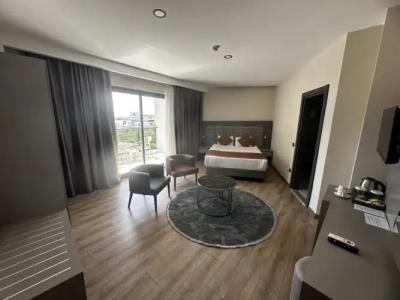 Side Golden Rock 16+ Adults Only - 6