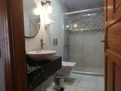 WOO Town Suites - 127