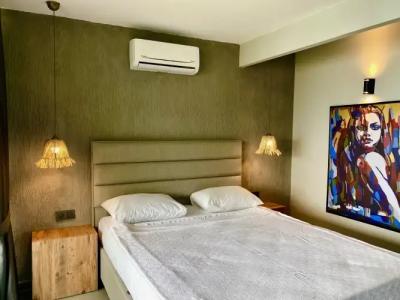 Castle Boutique - 49