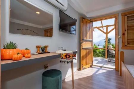 Castle Boutique - 16