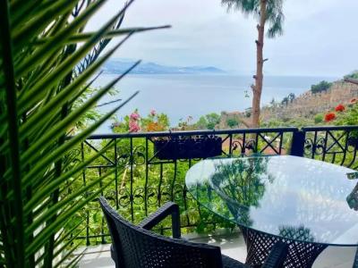 Castle Boutique - 23