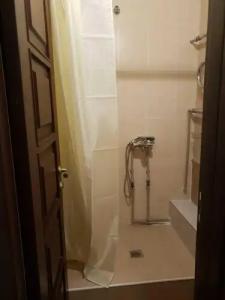 Marika's Hostel - 15