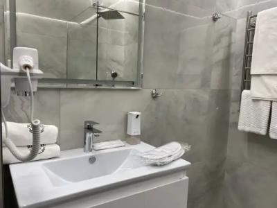 Restoranno-Gostinichny Kompleks Royal Park - 58