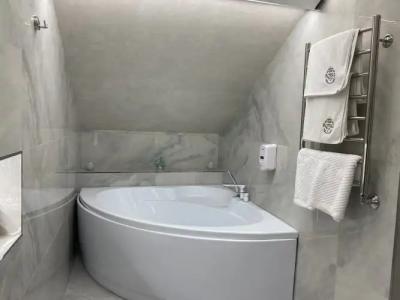 Restoranno-Gostinichny Kompleks Royal Park - 27