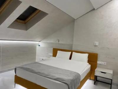 Restoranno-Gostinichny Kompleks Royal Park - 25