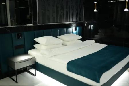 Restoranno-Gostinichny Kompleks Royal Park - 7