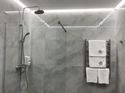 Restoranno-Gostinichny Kompleks Royal Park - 39