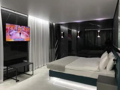 Restoranno-Gostinichny Kompleks Royal Park - 43