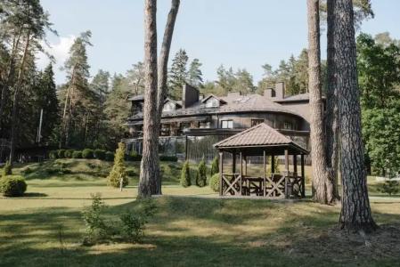 Restoranno-Gostinichny Kompleks Royal Park - 4