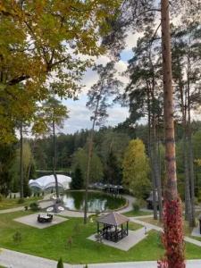 Restoranno-Gostinichny Kompleks Royal Park - 6