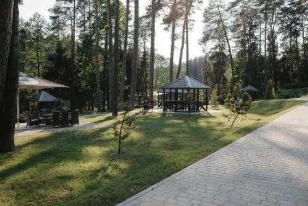 Restoranno-Gostinichny Kompleks Royal Park - 18