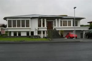 Thverholt Hotel, Keflavik
