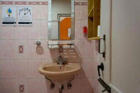 4 Seasons Hostel - 7