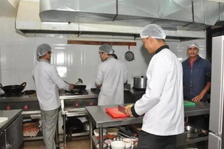 Green Mandala Inn - 8