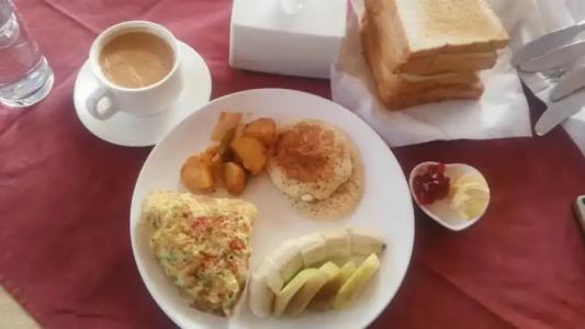 Hidden World Resort and Spa - 10