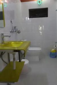 OYO 348 Park Treasure - 6