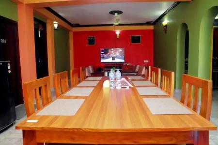 OYO 348 Park Treasure - 7