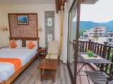 Deluxe Triple room with balcony
