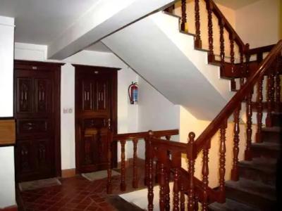 Vajra Guest House & Restaurant - 13