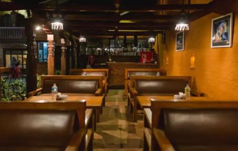 Vajra Guest House & Restaurant - 18