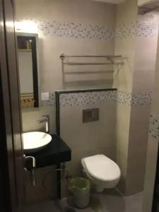 ViaVia Boutique - - 8