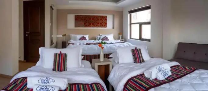 ViaVia Boutique - - 1