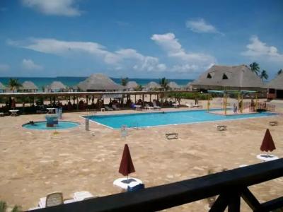 Pweza Beach Resort - 5