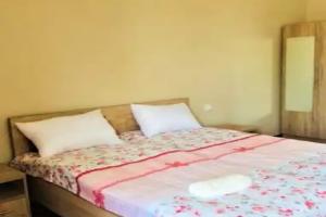 Lady Bird Hotel, Kobuleti