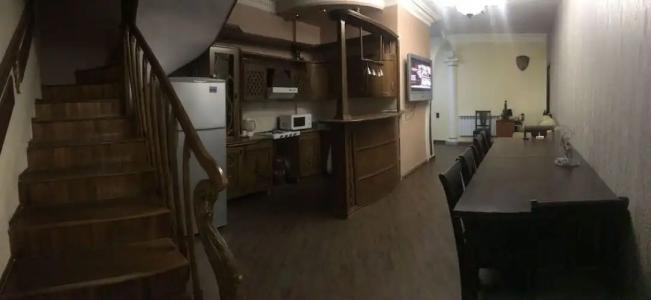 Armenner Hostel and Tours - 10