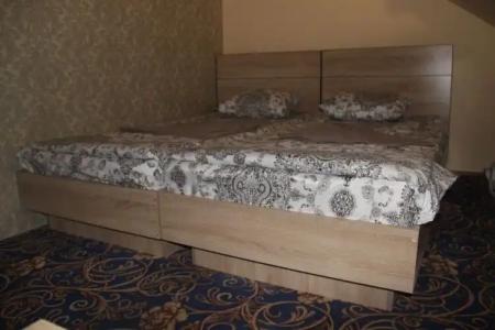 Armenner Hostel and Tours - 3