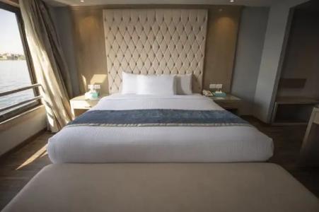 SUNRISE Semiramis I Cruise - 36