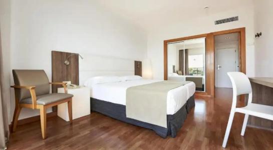 Globales Cala Vinas Adults Only 16+ - 50