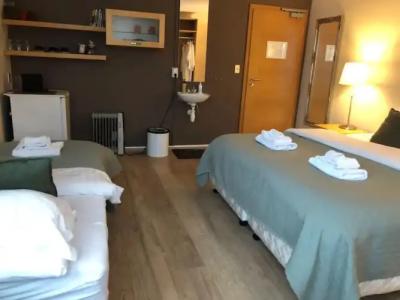 Snorri's Guesthouse - 18