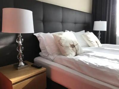 Snorri's Guesthouse - 1