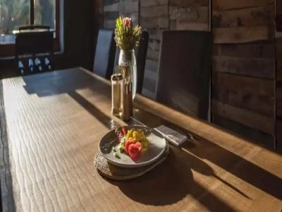 Utopia Boutique - 11