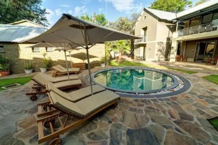 Utopia Boutique - 13